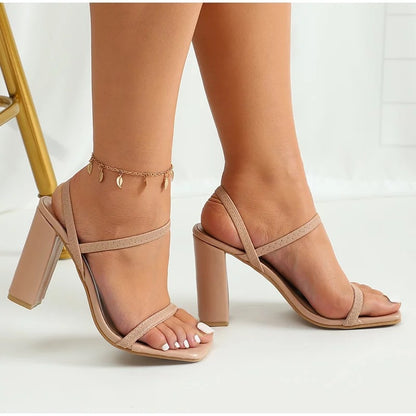 Strappy Square Toe Chunky Heel Sandaler 